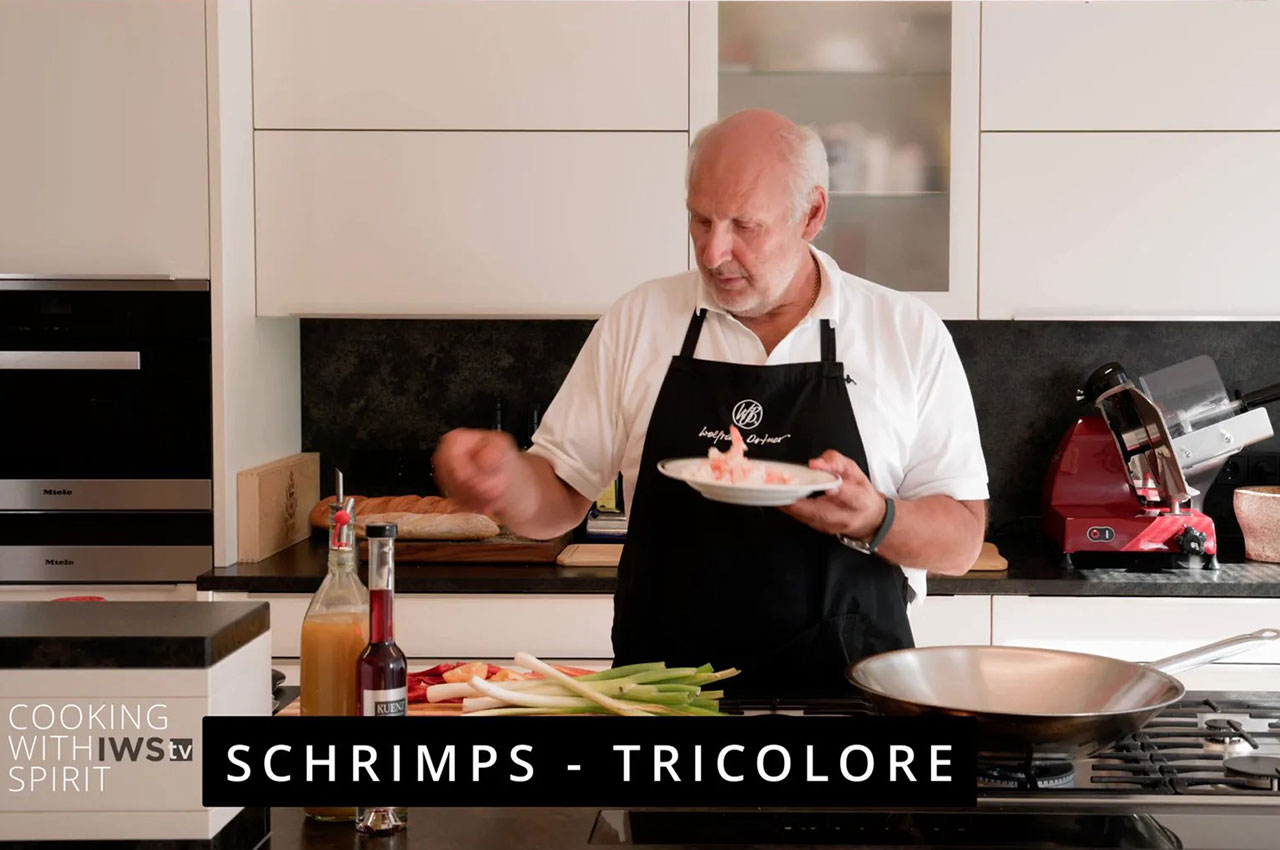 Discover a Colorful Mediterranean Scampi Delight